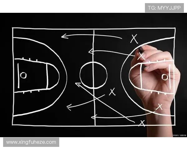 深入分析杭州篮球队中路突破战术的特点与应用策略